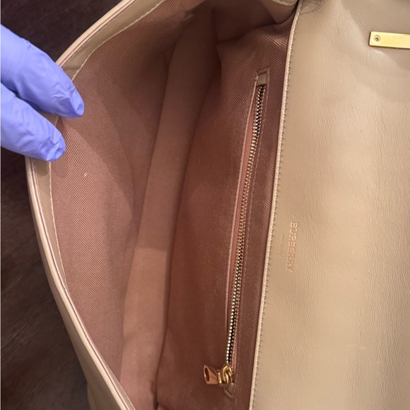 Burberry Tan Quilted Crossbody Bag - Picture 13 of 16